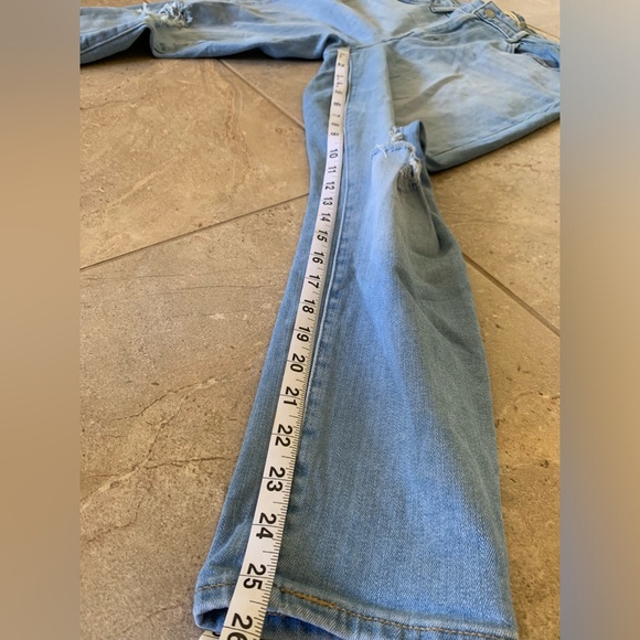 Levi's Women's 721 High Rise Distressed Skinny Ankle Jeans Azure Falls - Size 32 - Picture 14 of 16